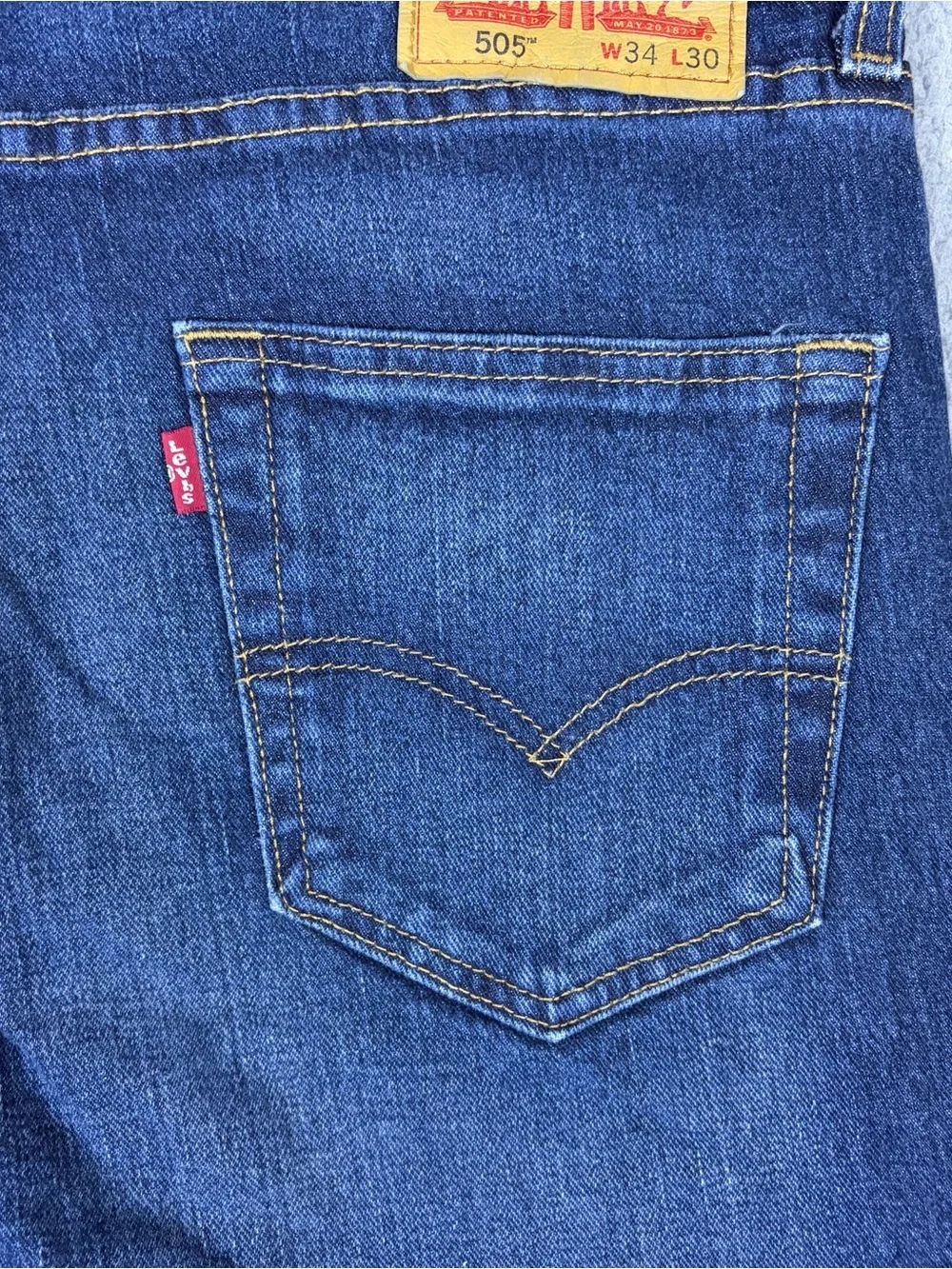 Vintage Levi's 505 Jeans Men's 34x30 Straight Leg Blue Denim Red Tab 1996